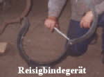Reisigbindeger�t offen