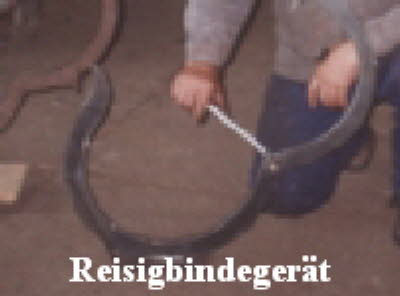 Reisigbindeger�t offen
